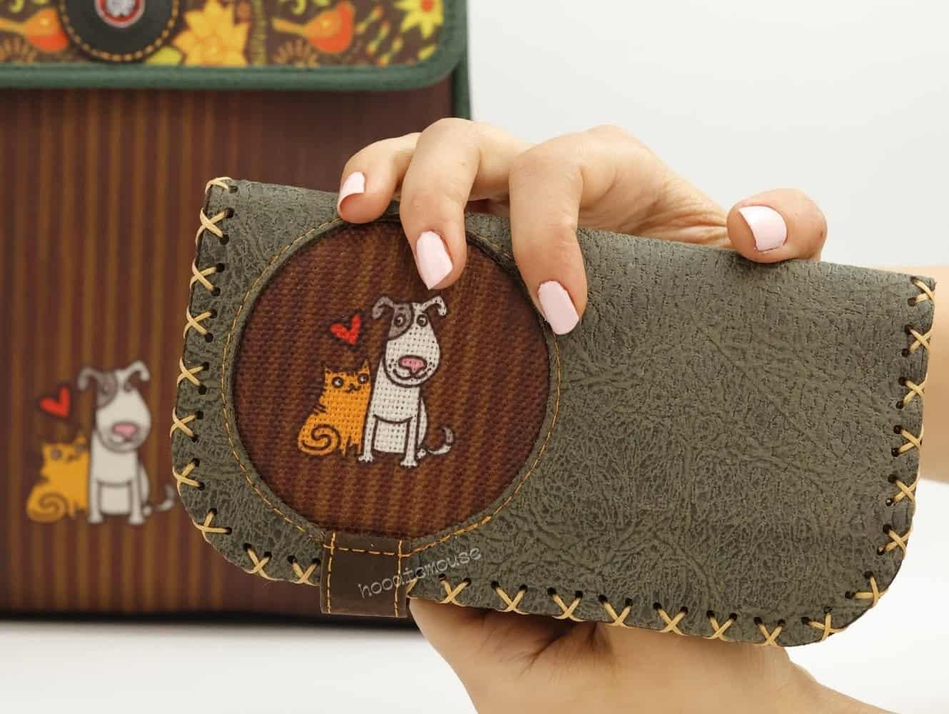Kedi ve Köpek Figürlü Kapaklı Sırt Çantası Siyah Büyük Cüzdan Yesil Etnik Bohem Style Cüzdan Kombin