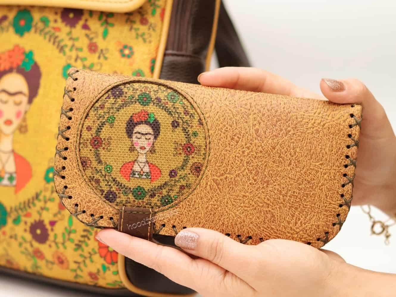 Klasik Frida Figürlü Kapaklı Sırt Çantası Kahverengi, Büyük Cüzdan Hardal Etnik Bohem Style Cüzdan Kombin