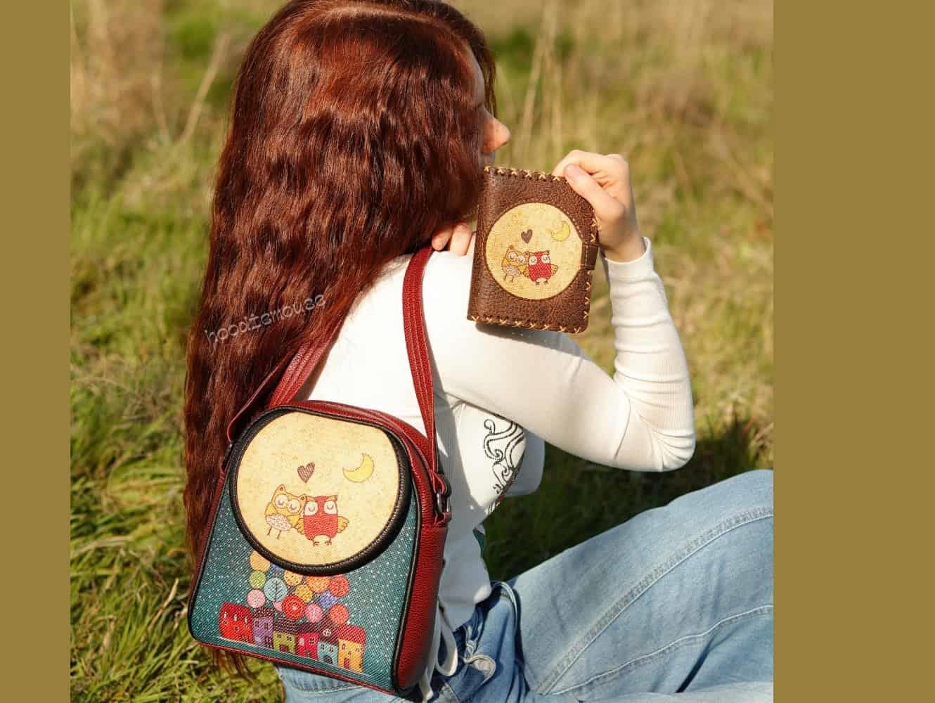 Baykuş Figürlü Küçük Postacı Çanta Bordo ve Küçük Cüzdan Kahverengi Kombin