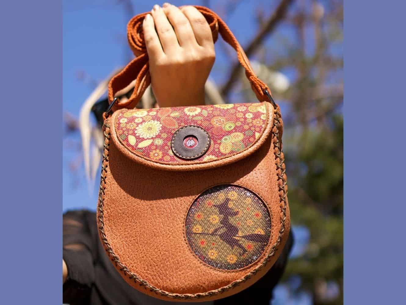 Cadı Figürlü Çapraz Örgülü Kol Çantası Etnik Bohem Style - Taba