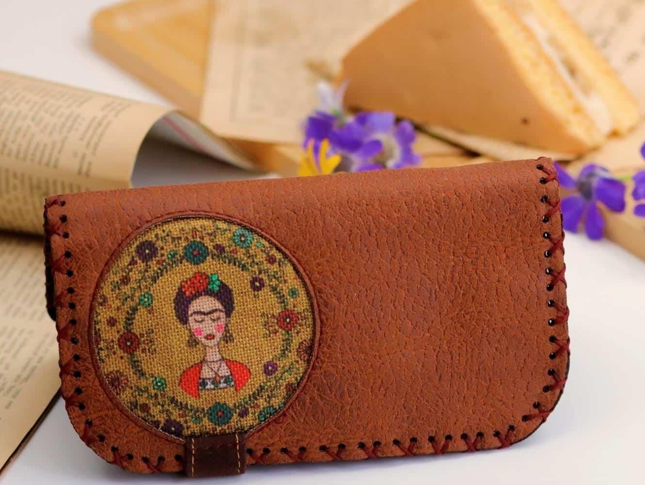Frida Figürlü Büyük Postacı Kol Çantası Etnik Bohem Style Çanta Siyah Cüzdan Taba Kombin