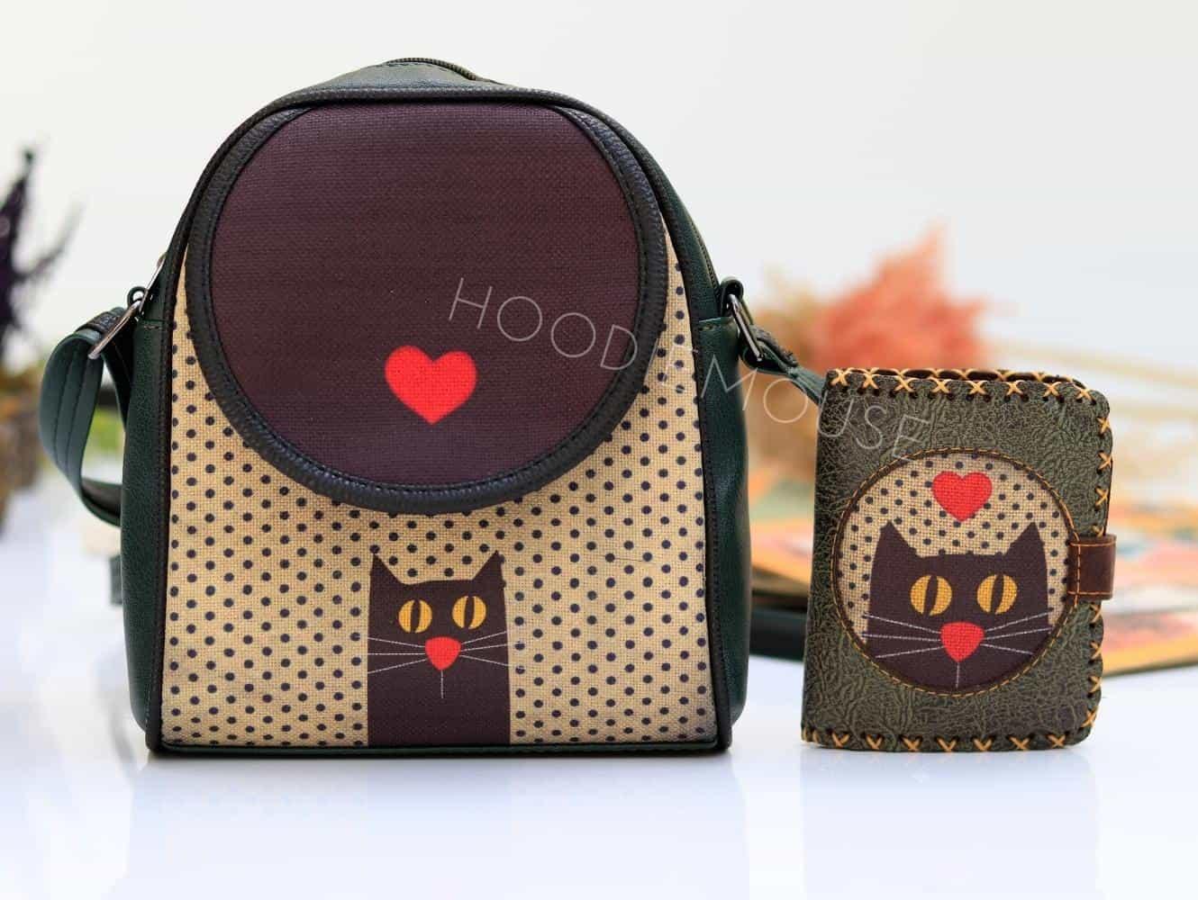 Kedi Aşkı Figürlü Küçük Postacı Çanta Yesil ve Küçük Cüzdan Yesil Kombin