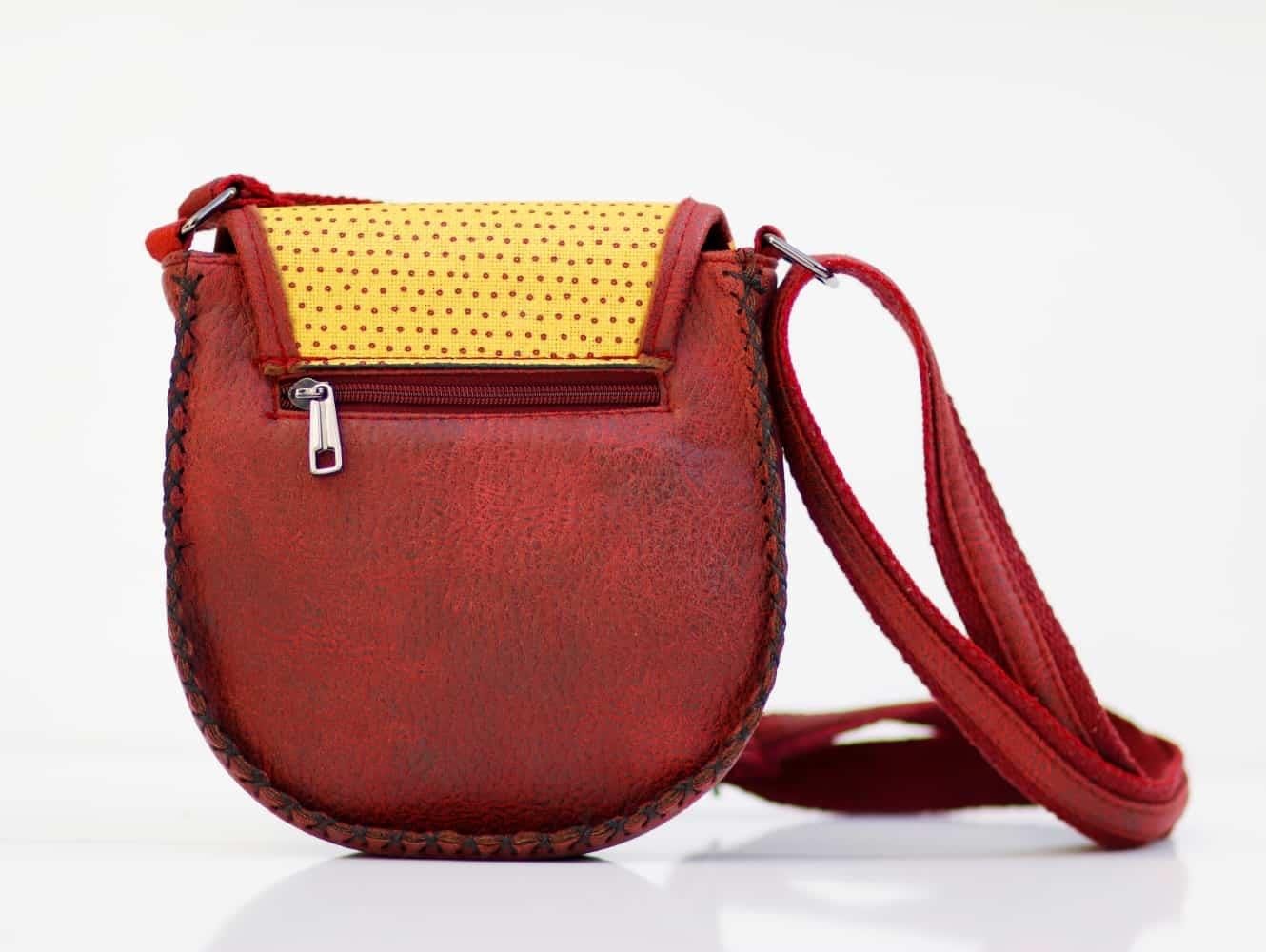 Cin Ayşe Figürlü Çapraz Örgülü Kol Çantası Etnik Bohem Style - Bordo