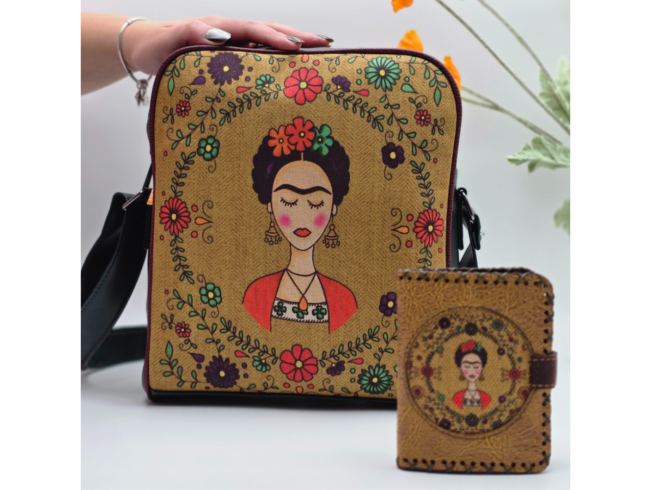 Frida Figürlü Büyük Postacı Kol Çantası Etnik Bohem Style Çanta Yesil Cüzdan Hardal Kombin